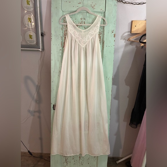Miss Elaine Cream Lace Trim Chemise dress maxi - Picture 1 of 7